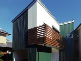 鋭角な三角形の家