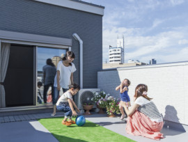 開放的な暮らしを愉しむ狭小の家