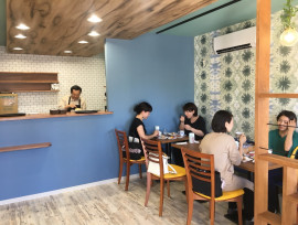 カフェ「cafe CREA」